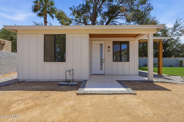 7827 N 3RD Street, Phoenix, AZ 85020