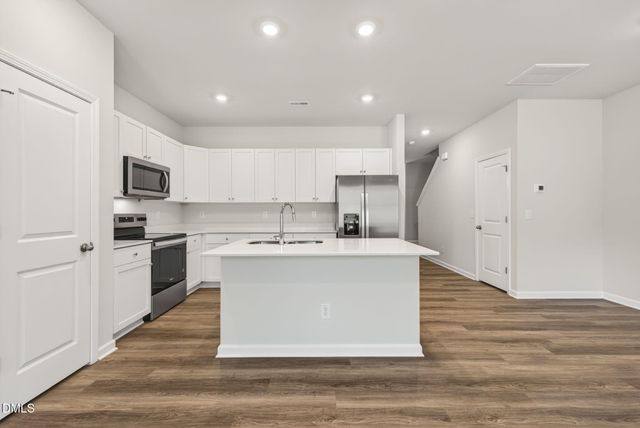 3308 Bailey Lake Drive 205, Fuquay Varina, NC 27526