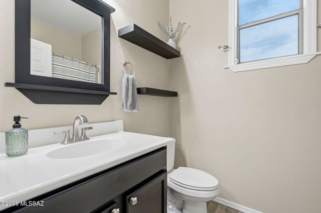 13981 N Swift Spear Drive, Marana, AZ 85658