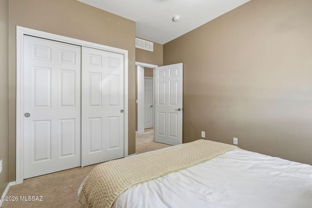 13981 N Swift Spear Drive, Marana, AZ 85658