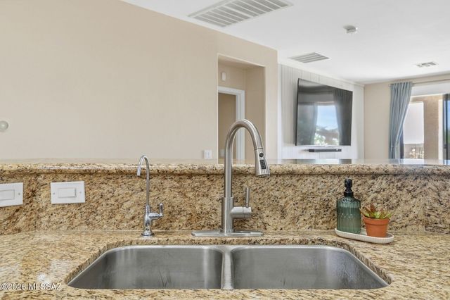 13981 N Swift Spear Drive, Marana, AZ 85658