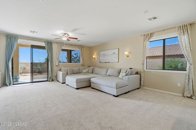 13981 N Swift Spear Drive, Marana, AZ 85658