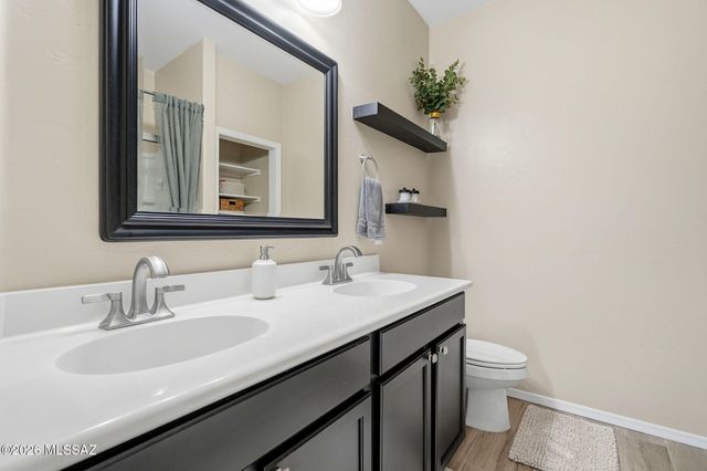 13981 N Swift Spear Drive, Marana, AZ 85658