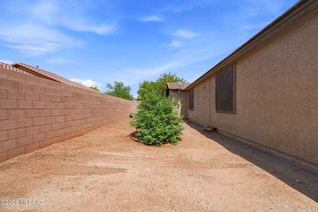 13981 N Swift Spear Drive, Marana, AZ 85658