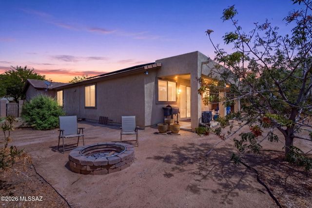 13981 N Swift Spear Drive, Marana, AZ 85658