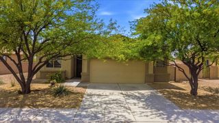 13981 N Swift Spear Drive, Marana, AZ 85658
