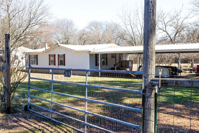 2448 County Road 2125, Ivanhoe, TX 75447