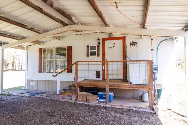 2448 County Road 2125, Ivanhoe, TX 75447