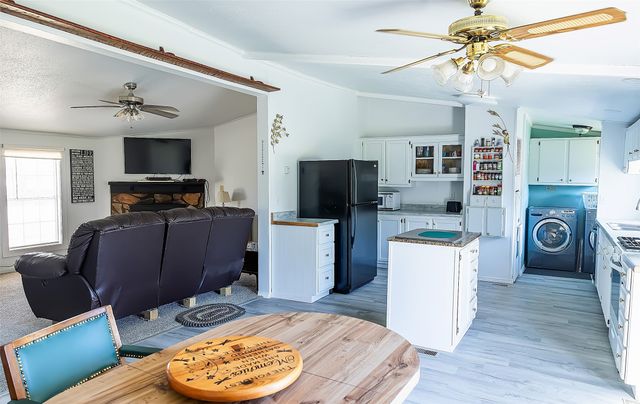 2448 County Road 2125, Ivanhoe, TX 75447