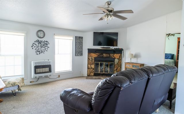 2448 County Road 2125, Ivanhoe, TX 75447