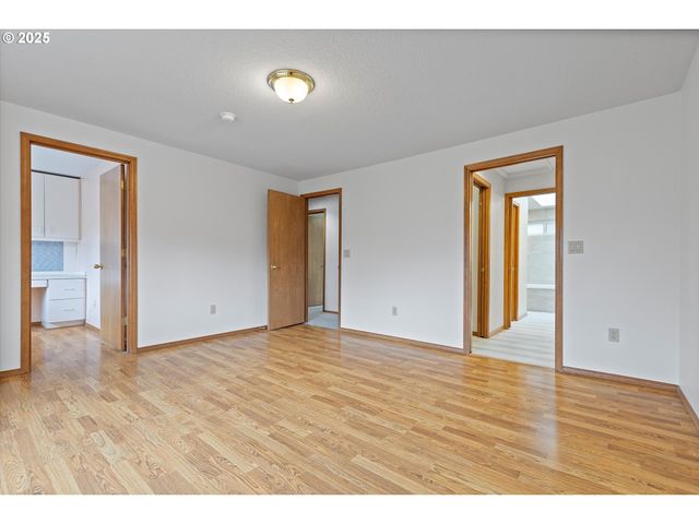 14100 Se 20TH St, Vancouver, WA 98683