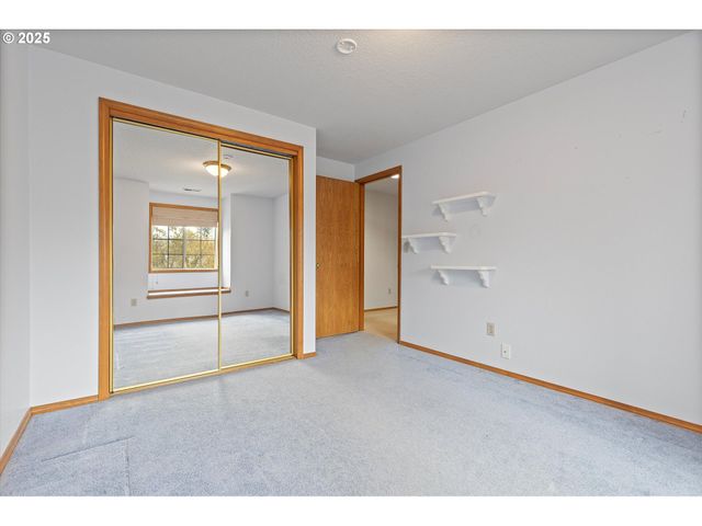 14100 Se 20TH St, Vancouver, WA 98683