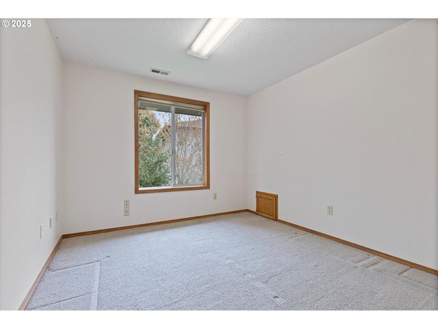 14100 Se 20TH St, Vancouver, WA 98683