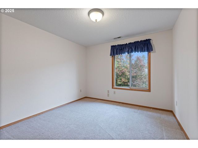 14100 Se 20TH St, Vancouver, WA 98683