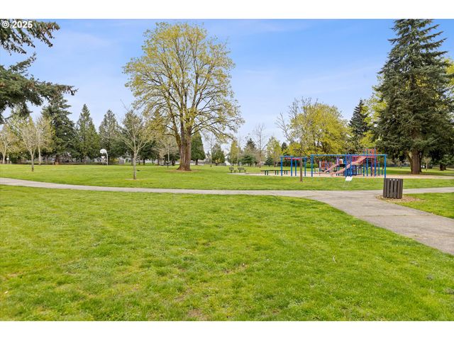 14100 Se 20TH St, Vancouver, WA 98683