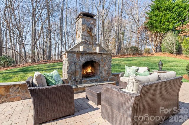 1338 Waynewood Drive, Waxhaw, NC 28173