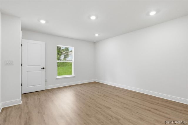 10280 N Harbor Way, Dunnellon, FL 34434
