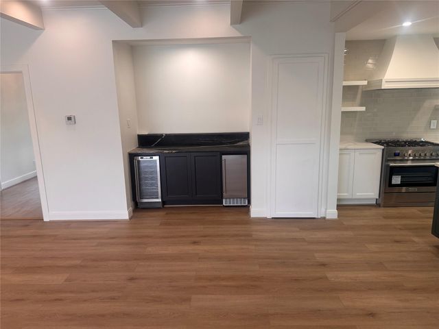 4726 Ivanhoe Street, Houston, TX 77027