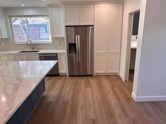 4726 Ivanhoe Street, Houston, TX 77027