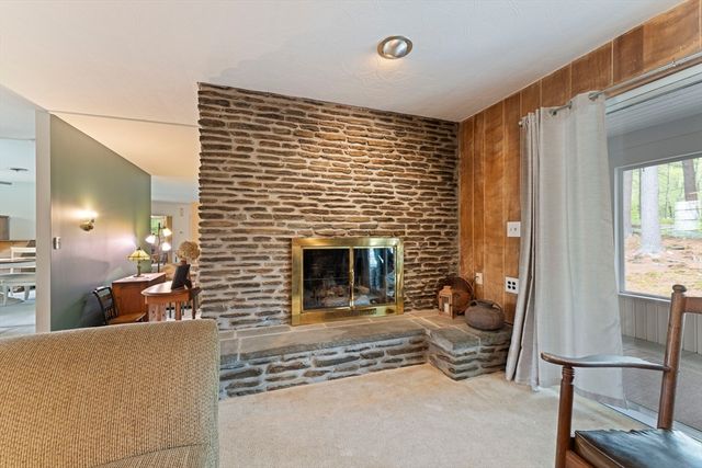 100 Cole Ave, Southbridge, MA 01550
