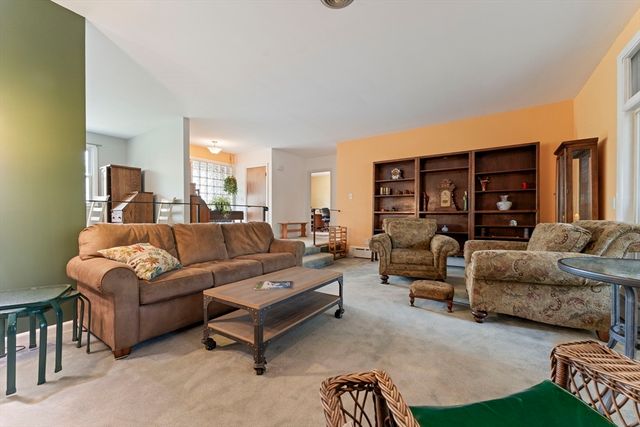 100 Cole Ave, Southbridge, MA 01550