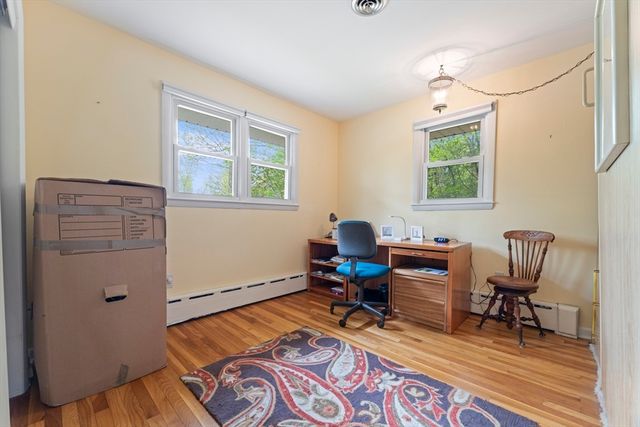 100 Cole Ave, Southbridge, MA 01550