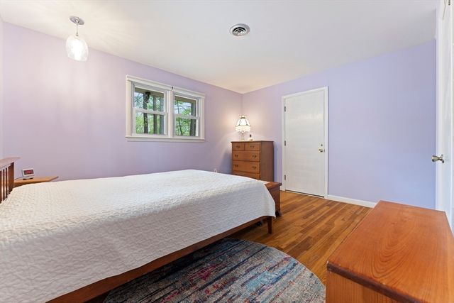 100 Cole Ave, Southbridge, MA 01550