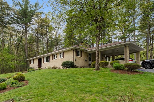 100 Cole Ave, Southbridge, MA 01550