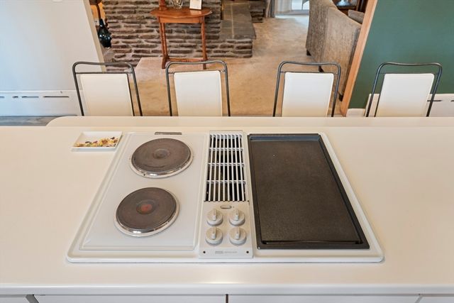 100 Cole Ave, Southbridge, MA 01550