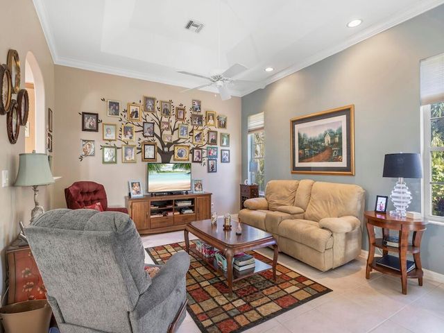 540 35th Avenue SW, Vero Beach, FL 32968