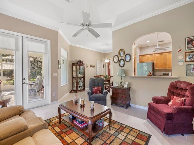 540 35th Avenue SW, Vero Beach, FL 32968