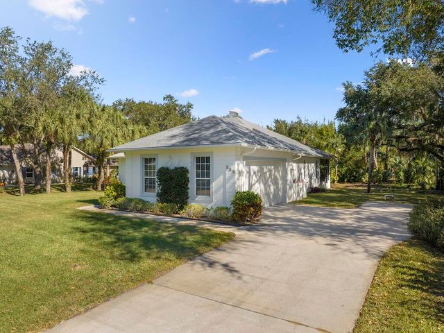 540 35th Avenue SW, Vero Beach, FL 32968