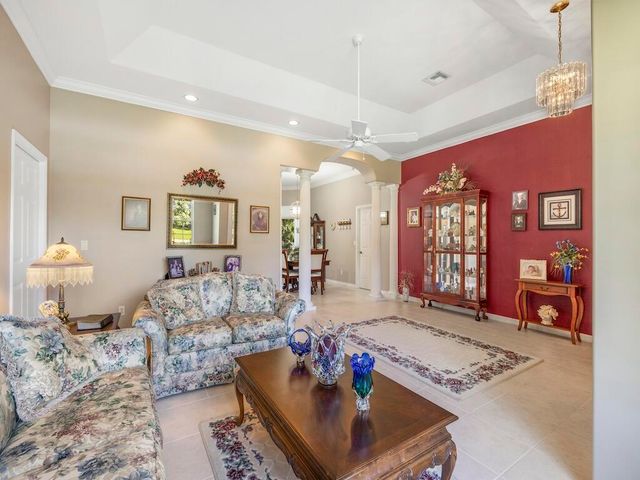 540 35th Avenue SW, Vero Beach, FL 32968