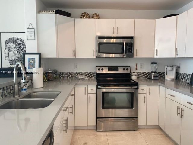 3131 NE 188th St 2-709, Aventura, FL 33180