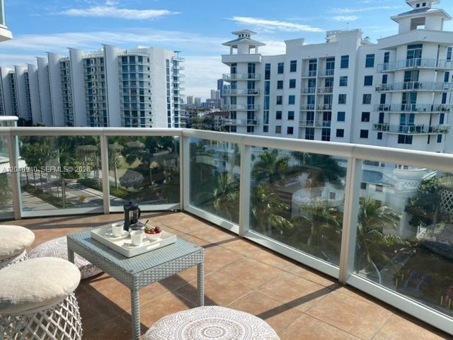 3131 NE 188th St 2-709, Aventura, FL 33180