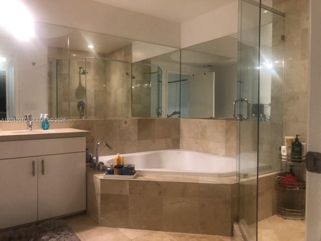 3131 NE 188th St 2-709, Aventura, FL 33180