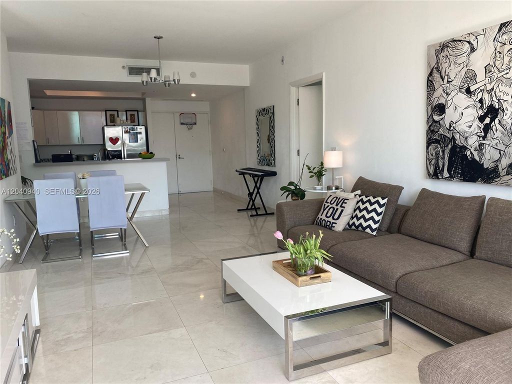 3131 NE 188th St 2-709, Aventura, FL 33180