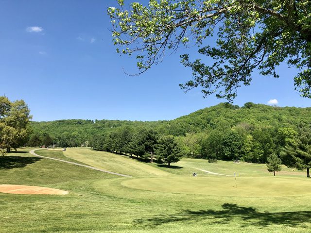 1366 Hidden Valley Rd, Livingston, TN 38570