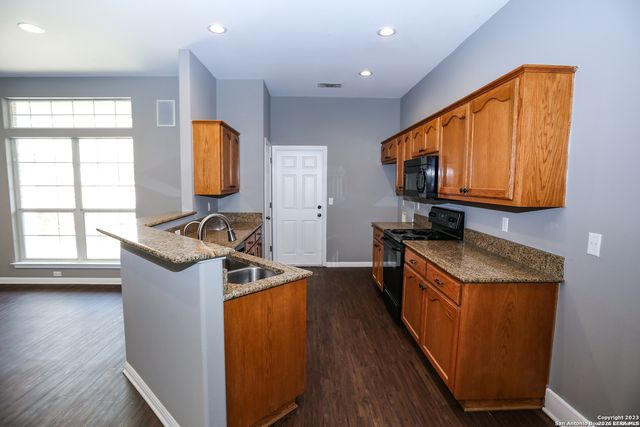 2172 Bentwood, New Braunfels, TX 78130