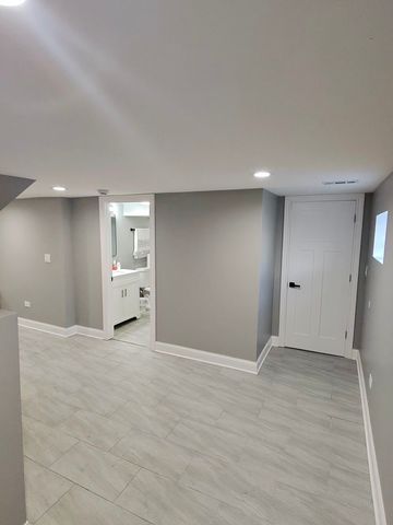 9016 S Lowe Avenue, Chicago, IL 60620