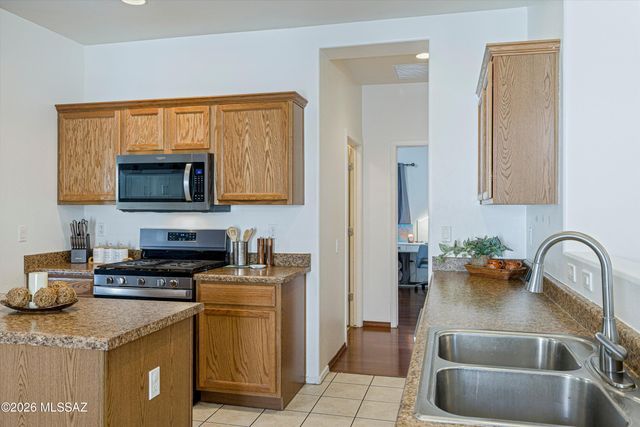 758 W Via De Gala, Sahuarita, AZ 85629