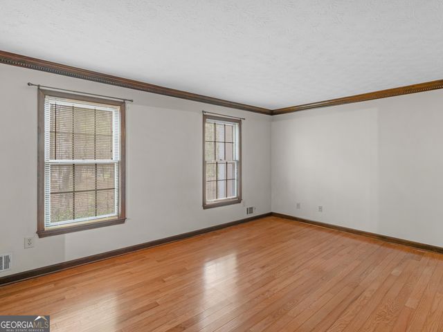 8662 N Shore Drive, Jonesboro, GA 30236