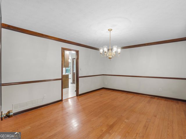 8662 N Shore Drive, Jonesboro, GA 30236