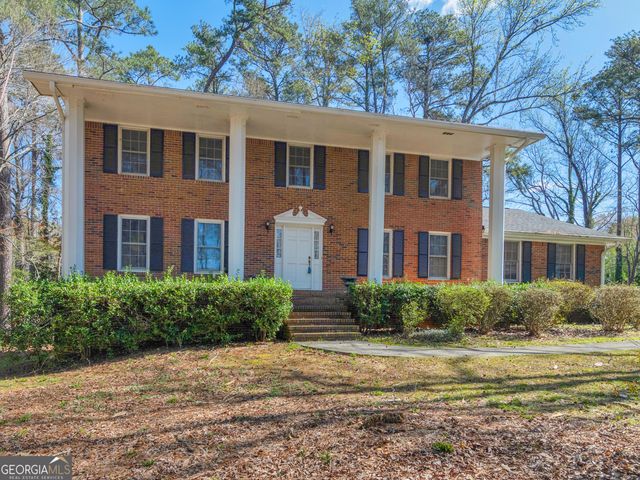 8662 N Shore Drive, Jonesboro, GA 30236