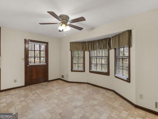 8662 N Shore Drive, Jonesboro, GA 30236