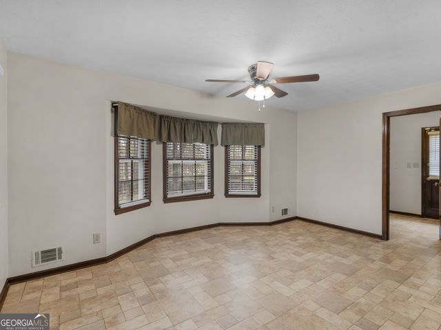 8662 N Shore Drive, Jonesboro, GA 30236