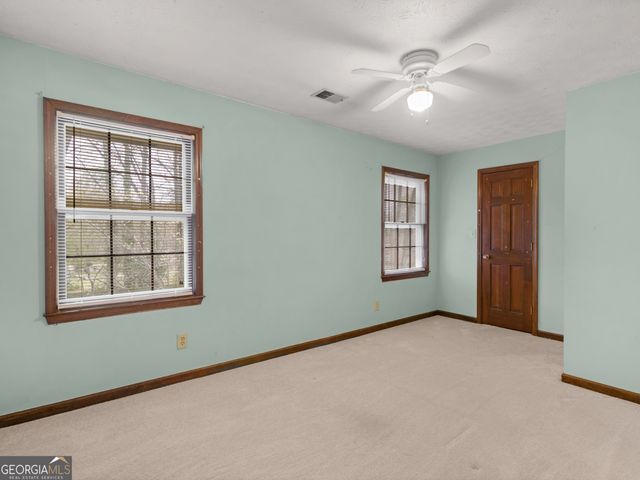 8662 N Shore Drive, Jonesboro, GA 30236