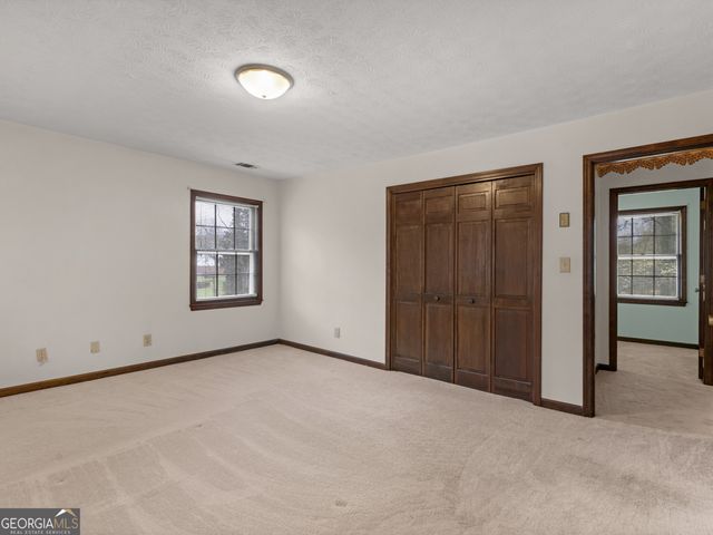 8662 N Shore Drive, Jonesboro, GA 30236