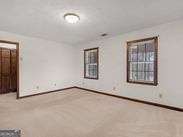 8662 N Shore Drive, Jonesboro, GA 30236