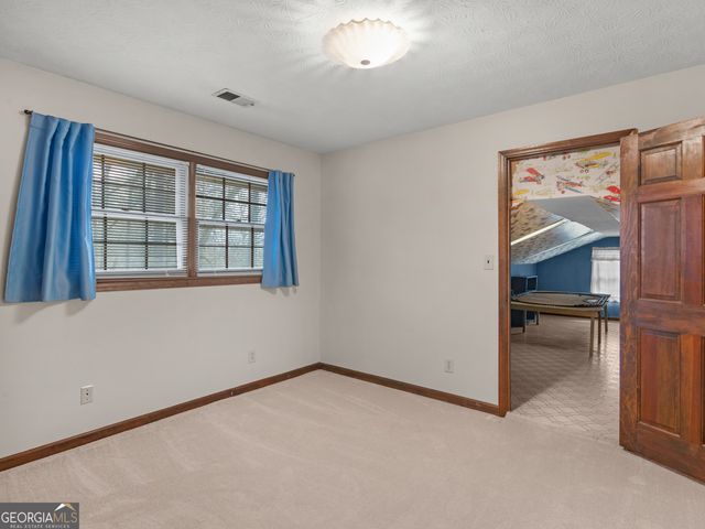 8662 N Shore Drive, Jonesboro, GA 30236